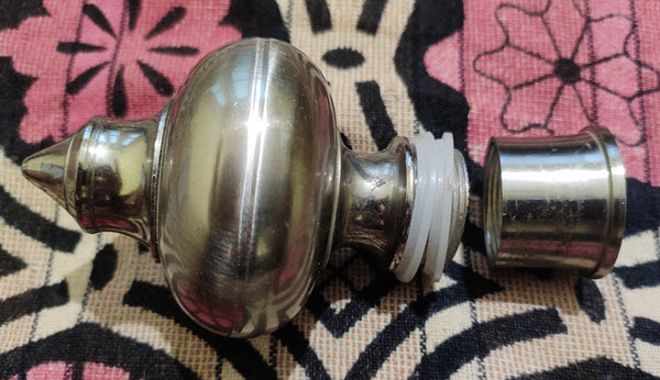 curtain bracket with washer opened