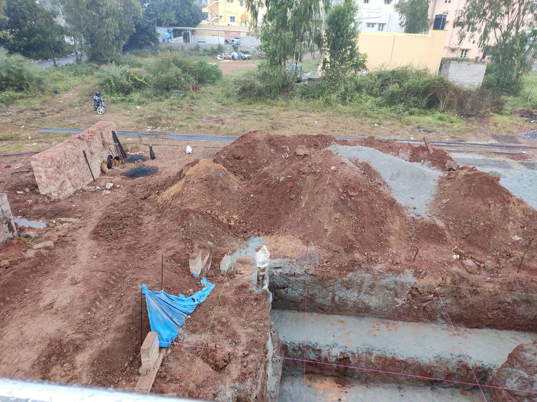 pillar location marking with thread