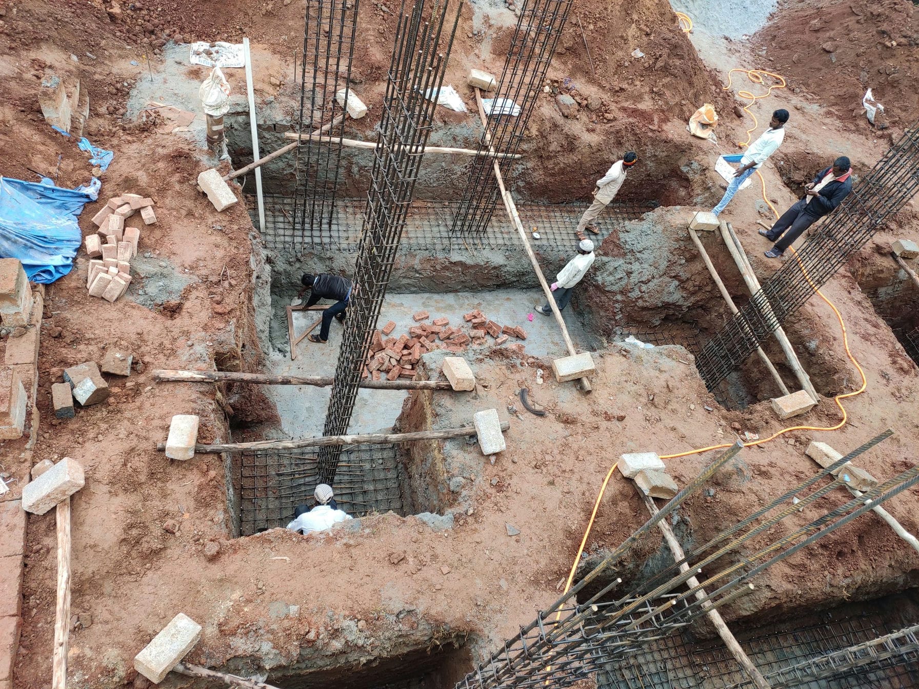 pillar mat and pillar fixed in it&rsquo;s location