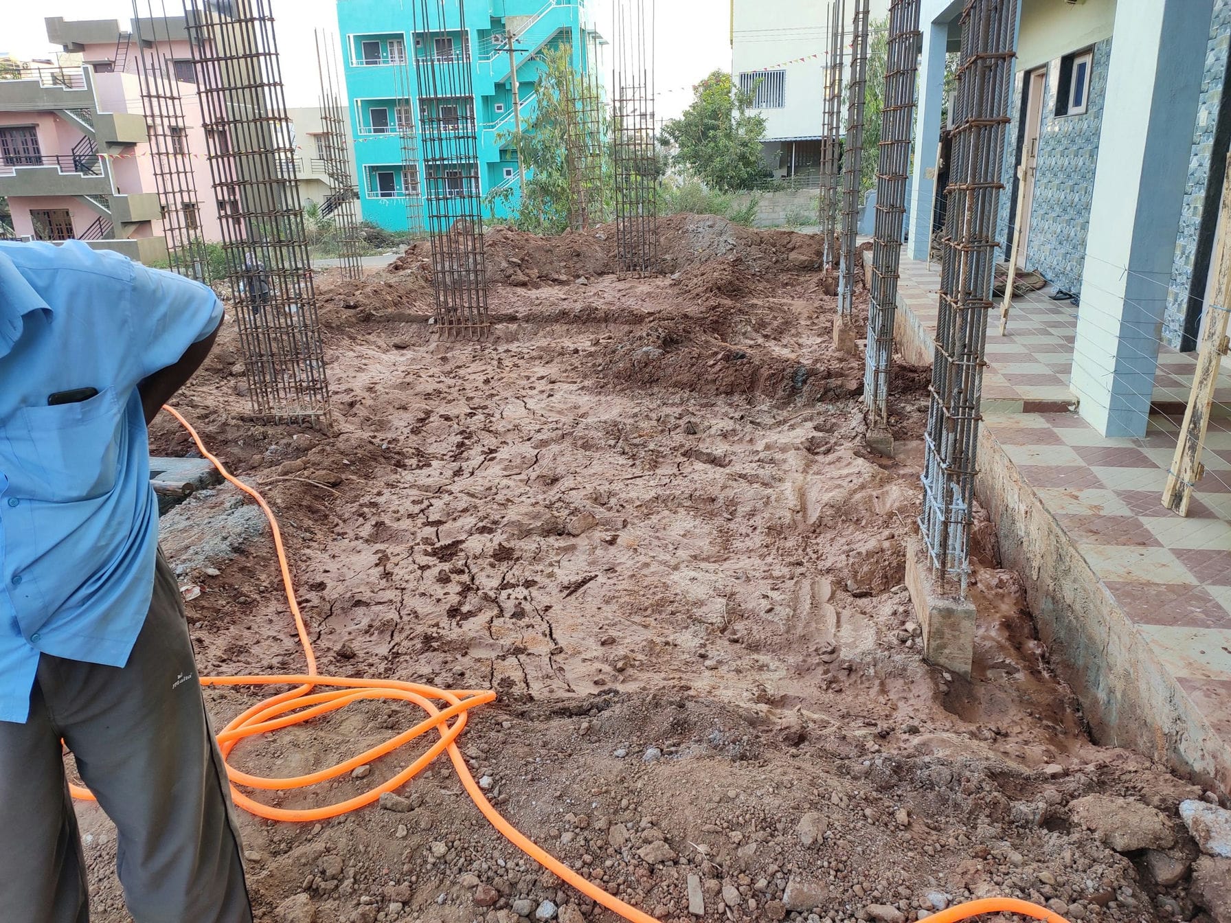 Soil compressed due to stopping water inside the site